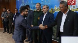 تولید، تنها راه مقابله با تحریم دشمن است