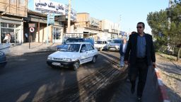 تصویر/بازدید شهردار و تعدادی از اعضای شورای اسلامی شهر میانه از زیر سازی و آسفالت جاده ترانزیت