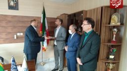 فرماندار میانه با حضور در شبکه بهداشت، هفته سلامت را تبریک گفت