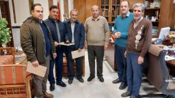 فرماندار از کارکنانی که بطور مستمر در نماز جماعت فرمانداری حضور یافته اند تجلیل کرد