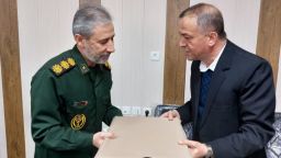 فرماندار ویژه میانه با فرمانده سپاه شهرستان دیدار و روز پاسدار را تبریک گفت