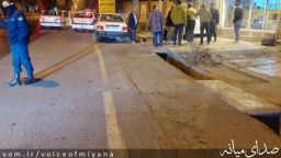 برخورد ۲۰۷ با دیوار و‌ درخت در پیاده رو