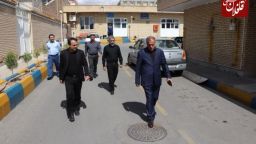 ارائه خدمات به مردم تعطیل بردار نیست