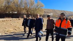بازدید فرماندار ویژه میانه از پروژه آسفالت مسیر روستای قره حاجیلو