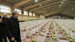 📸 آماده‌سازی بسته‌های یلدایی