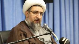 امام جمعه تبریز: سردار سلیمانی پس از شهادتش زنده تر از گذشته الهام بخش ملت‌ها باقی ماند