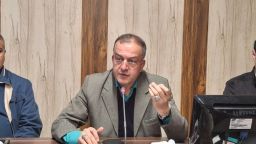 تسهیل ثبت‌نام داوطلبان شوراهای روستا و تجلیل از همکار بازنشسته در نشست فرماندار ویژه میانه با همکاران