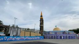 رونمایی از موشک خرمشهر ۴ +تصاویر و مشخصات