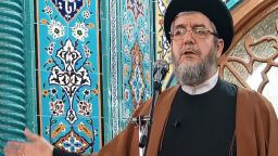 امام جمعه میانه: شایعه‌سازی دشمن با هدف ایجاد بدبینی در جامعه دنبال می‌شود