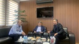 سه مدیرعامل خودرویی میانه ای در یک قاب