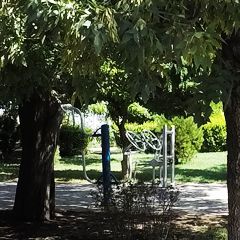 وسایل ورزشی پارک انقلاب